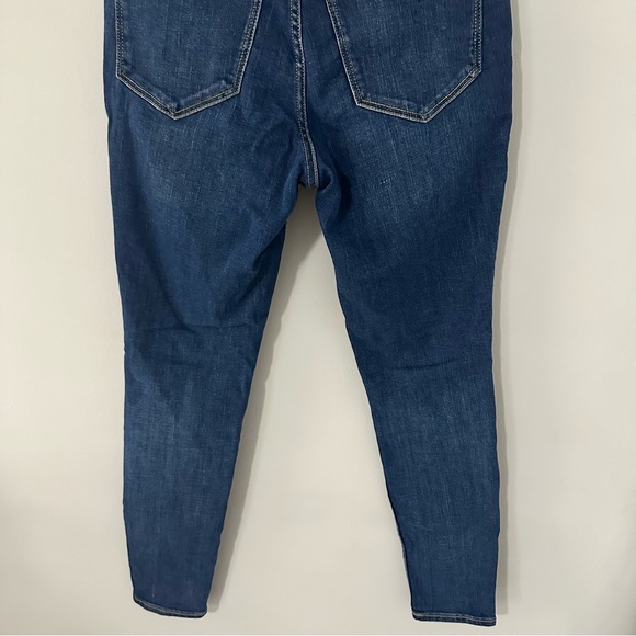 Old Navy High Waisted Rockstar Super Skinny Jean - Picture 7 of 8